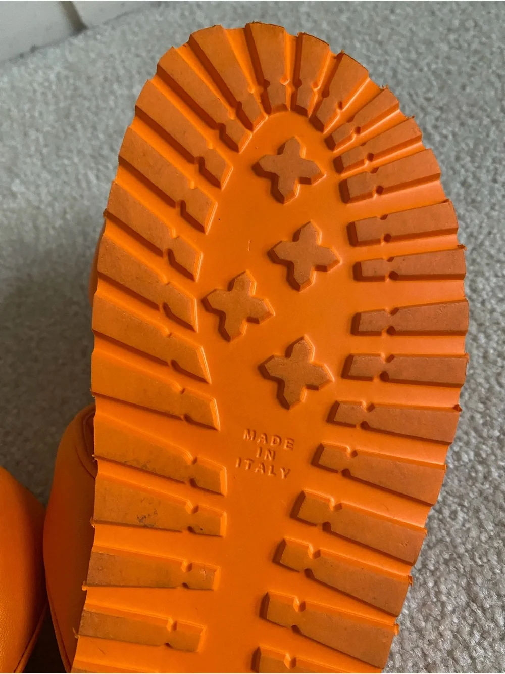 GIA x Pernille Teisbaek Orange Leather Velcro Strap Slide Sandals Womens 39 8.5